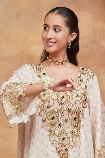 Dareiss_Off White Silk, Satin V-neck Mansarovar Embroidered Kurta And Flared Pant Set _at_Aza_Fashions