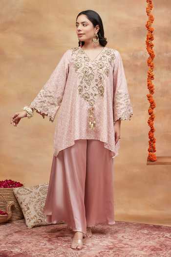 Buy_Dareiss_Pink Silk, Satin V-neck, Yes Mansarovar Kusum Woven Kurta And Pant Set _at_Aza_Fashions
