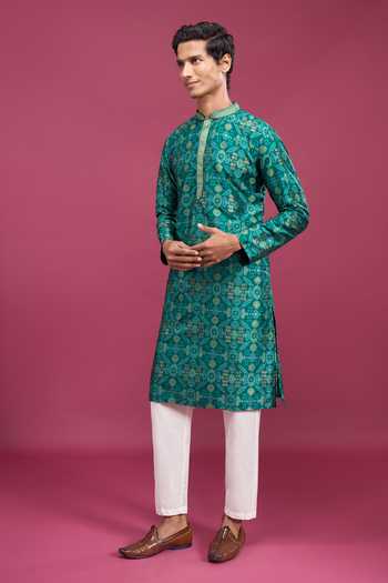 Shop_Aryavir Malhotra_Green Cotton, Polyester Geometric Pattern Kurta And Pyjama Set 