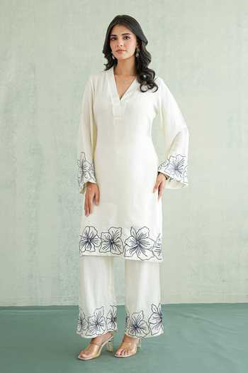 Buy_Masoomm_Off White Shantoon V-neck, Yes Embroidered Bordered Kurta And Pant Set _Online_at_Aza_Fashions