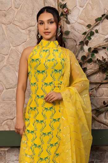 Buy_Senren By Eshana Raut_Yellow Crepe, Net Halter Neck, Yes Tropical Print Kurta Sharara Set _Online_at_Aza_Fashions