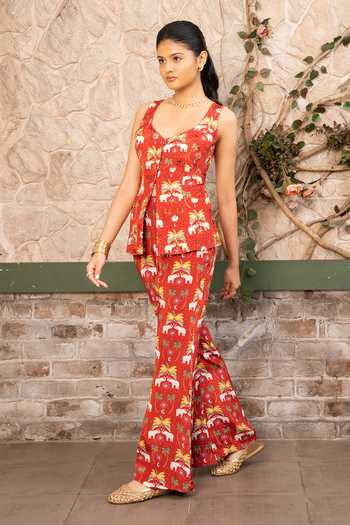 Shop_Senren By Eshana Raut_Maroon Crepe Sweetheart Neck Bohemian Print Peplum Top And Pant Set _Online_at_Aza_Fashions