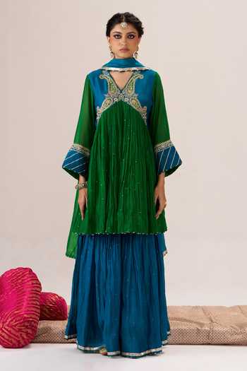 Buy_Almaari By Pooja Patel_Blue V-, Keyhole Raunak Gathered Kurta And Sharara Set _Online_at_Aza_Fashions