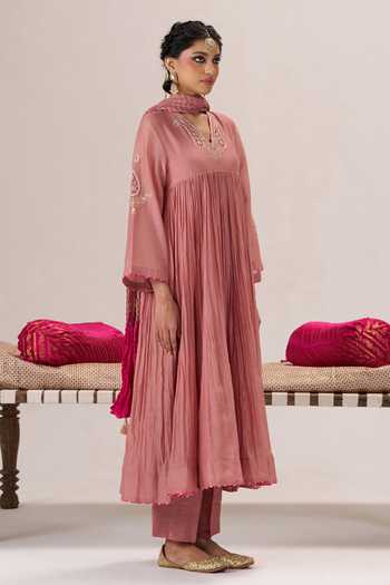 Almaari By Pooja Patel_Pink Chanderi , Flat V-neck Rangrez Anarkali Set _Online_at_Aza_Fashions