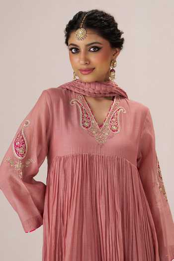Almaari By Pooja Patel_Pink Chanderi , Flat V-neck Rangrez Anarkali Set _at_Aza_Fashions