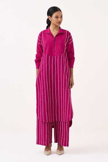 Buy_Three_Pink Mandarin Collar Embroidered Handwoven Cotton Kurta And Pant Set _Online_at_Aza_Fashions