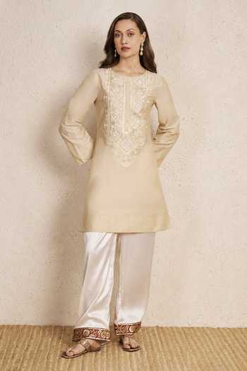 Shop_NUHH_Ivory Silk Round Neck Embroidered Kurta Set _at_Aza_Fashions