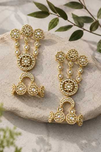 Shop_Vivinia By Vidhi Mehra_Gold Plated Polki Bridal Haathphool - Set Of 2 _at_Aza_Fashions