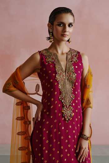 House Of Arshiyaa_Wine Georgette, Net V-neck Dori Embroidered Long Kurta Set _at_Aza_Fashions