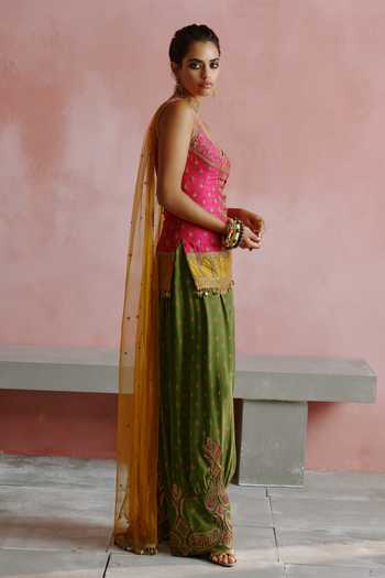 House Of Arshiyaa_Green Silk, Georgette, Net Sweetheart Neck Dori Embroidered Kurta Pant Set _at_Aza_Fashions