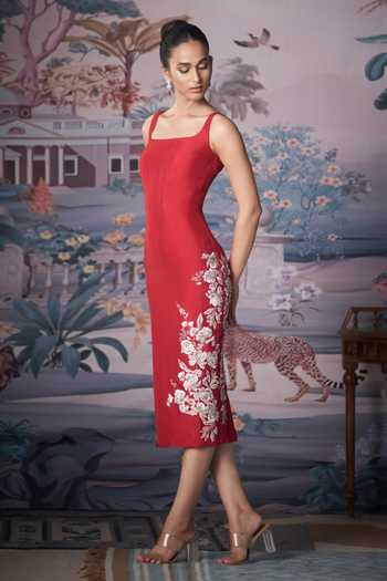 Amrta By Guneet Kondal_Red Silk Square Neck Scarlet Bloom Embroidered Midi Dress _Online_at_Aza_Fashions