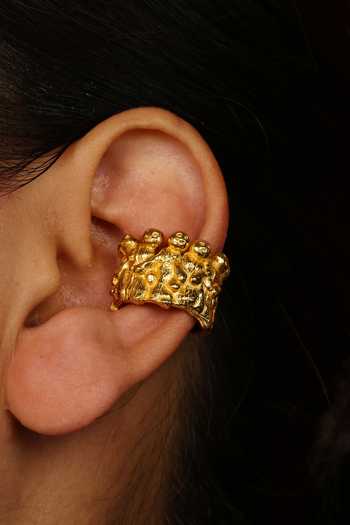Buy_Arvino_Gold Plated Rajwarha Crinkle Unisex Ear Cuff - Single Pc _Online_at_Aza_Fashions