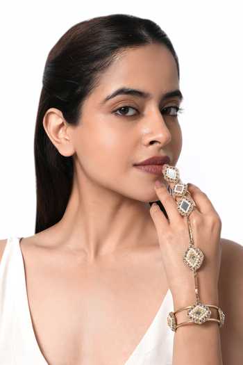 Shop_Vaidaan_Gold Plated Aarini Mirror Bridal Haathphool - Single Pc _at_Aza_Fashions