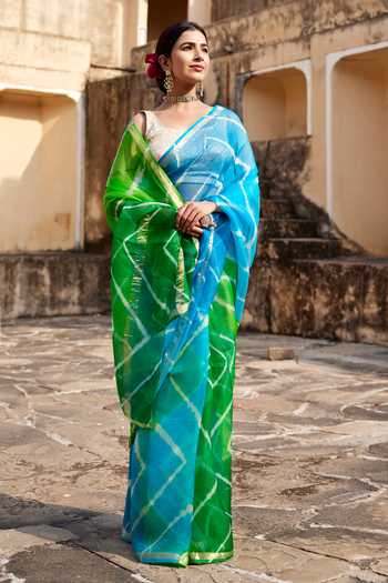 Geroo Jaipur_Blue Round Neck Stripe Pattern Saree With Blouse _Online_at_Aza_Fashions