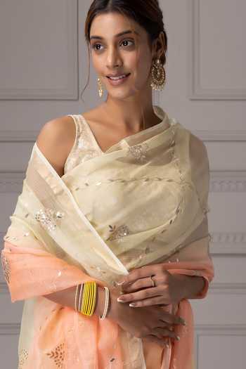 Buy_Geroo Jaipur_Peach Silk Embroidered Saree With Blouse _Online_at_Aza_Fashions