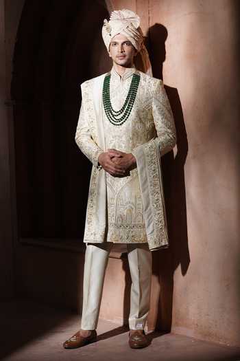 Buy_Varoin Marwah_Beige Silk The Taj Noor Embroidered Sherwani Set _at_Aza_Fashions