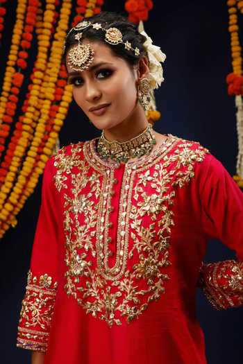 Buy_Preeti S Kapoor_Red , Organza Round Neck Sequin Embroidered Anarkali Set 