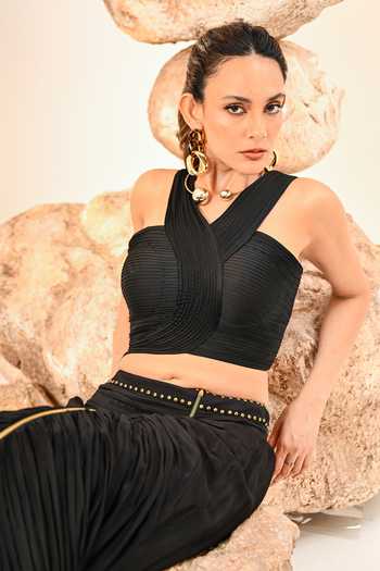 Buy_Day And Mood_Black Crepe Halter Neck Gathered Skirt Set 