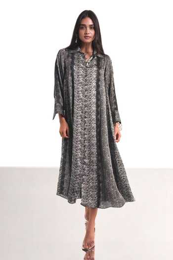 Buy_Dash And Dot_Black Viscose Collared Neck Monochrome Printed Lace Dress _at_Aza_Fashions