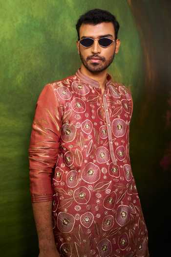 Arihant Rai Sinha_Maroon Silk Thread Embroidered Kurta Set _Online