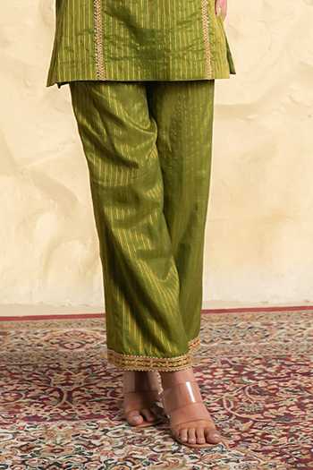 Nidhika Shekhar_Olive Green Chanderi, Organza Split V-neck, Yes Zaitoon Embroidered Kurta Set _Online_at_Aza_Fashions
