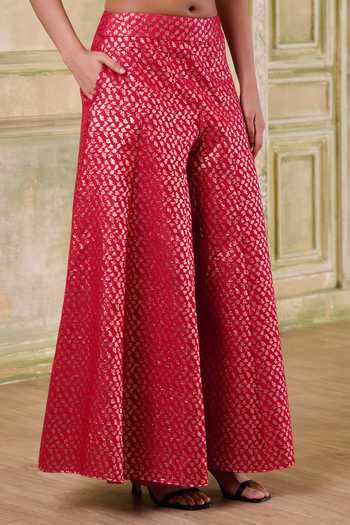 Muditaa By Urmila_Red Chanderi, Organza V-neck Raga Embroidered Kurta Sharara Set _Online_at_Aza_Fashions