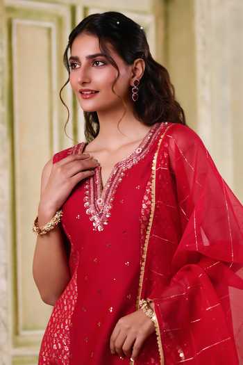 Buy_Muditaa By Urmila_Red Chanderi, Organza V-neck Raga Embroidered Kurta Sharara Set _Online_at_Aza_Fashions
