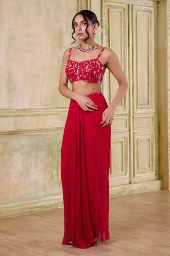 Muditaa By Urmila_Red Georgette Square Neck Heer Pre-draped Saree With Embroidered Blouse _at_Aza_Fashions