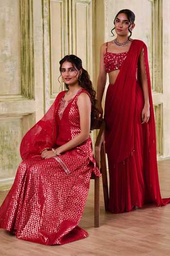 Buy_Muditaa By Urmila_Red Georgette Square Neck Heer Pre-draped Saree With Embroidered Blouse 