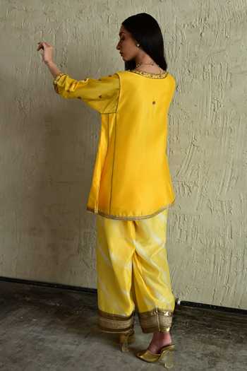 Shop_Shorshe Clothing_Yellow Chanderi Round Neck, Yes Yoke Embroidered Kurta And Pant Set _at_Aza_Fashions