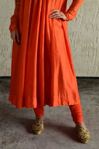 Shorshe Clothing_Orange Chanderi, Crepe V-neck Embroidered Kurta And Churidar Set _Online_at_Aza_Fashions