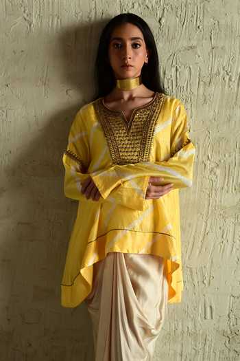 Shorshe Clothing_Yellow Silk, Modal V-neck Hand Embroidered Kurta And Skirt Set _Online_at_Aza_Fashions