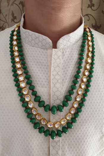 Vivinia By Vidhi Mehra_Emerald Green Three-layered Kundan Beaded Mala _Online_at_Aza_Fashions