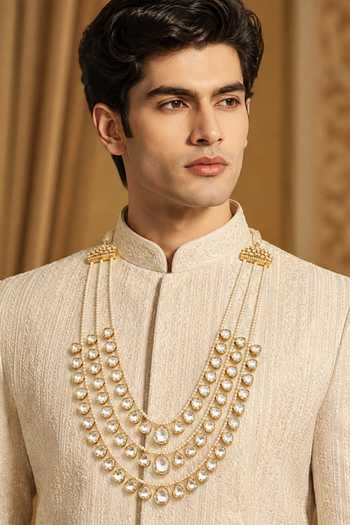 Buy_Vivinia By Vidhi Mehra_White Three-layered Pearl Kundan Mala _at_Aza_Fashions