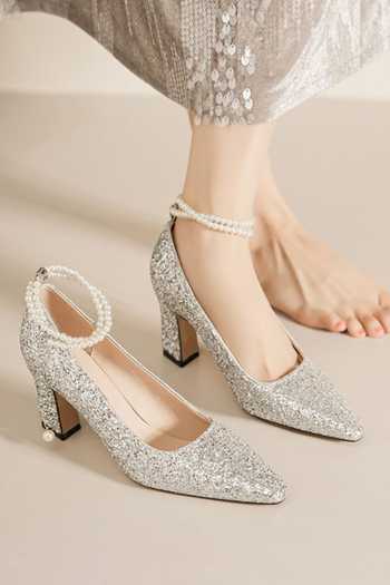 Buy_Ozzaro_Silver Pakeezah Glitter Embellished Heels _Online