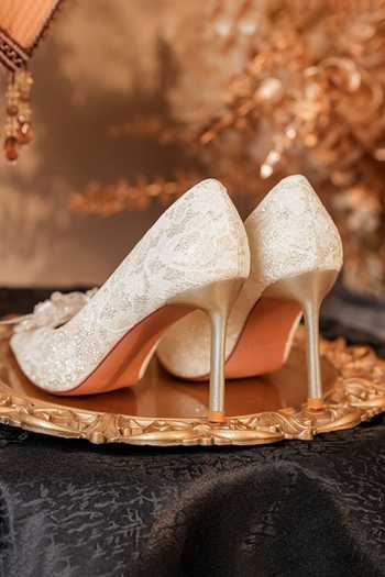 Ozzaro_Gold Heera Phool Pu Leather Heels 