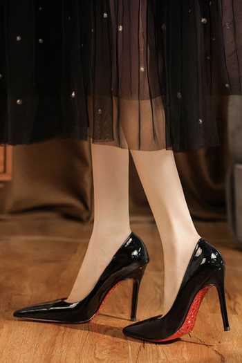 Buy_Ozzaro_Black The Final Walk Pointed Toe Heels 