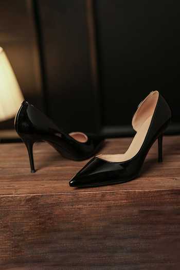 Ozzaro_Black Nightline Pointed Toe Stilleto Heels _Online