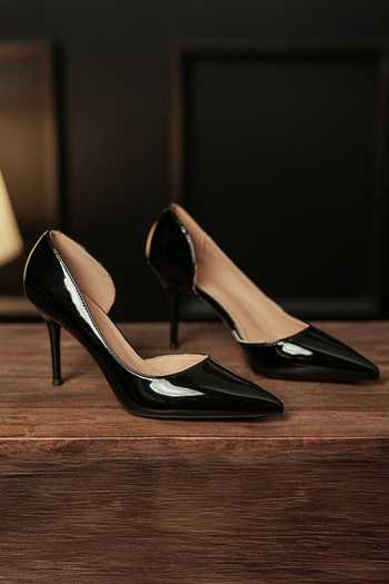 Buy_Ozzaro_Black Nightline Pointed Toe Stilleto Heels _Online