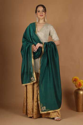 Buy_Vinusto_Silver Silk, Chanderi V-neck, Yes Zardozi Embroidered Kurta Sharara Set _Online_at_Aza_Fashions