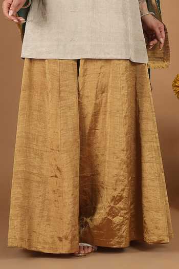 Vinusto_Silver Silk, Chanderi V-neck, Yes Zardozi Embroidered Kurta Sharara Set _Online