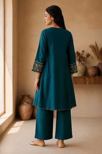 Shop_Vinusto_Blue Chanderi, Tissue V-neck, Yes Zardozi Work Kurta Set _at_Aza_Fashions