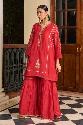 Shop_TA’Assur_Red Chanderi V-neck Embroidered Kurta Set _Online_at_Aza_Fashions