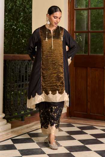 TA’Assur_Black Silk, Tissue Split V-neck Hand Embroidered Kurta Set _Online_at_Aza_Fashions