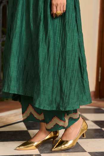 TA’Assur_Green Tissue Split V-neck Hand Embroidered Kurta Set _Online_at_Aza_Fashions