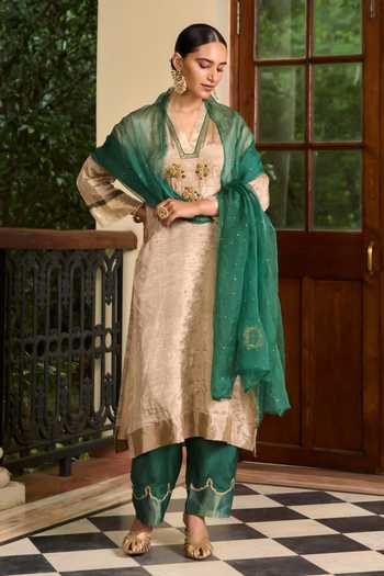 Buy_TA’Assur_Beige Tissue V-neck Hand Embroidered Kurta Set _at_Aza_Fashions