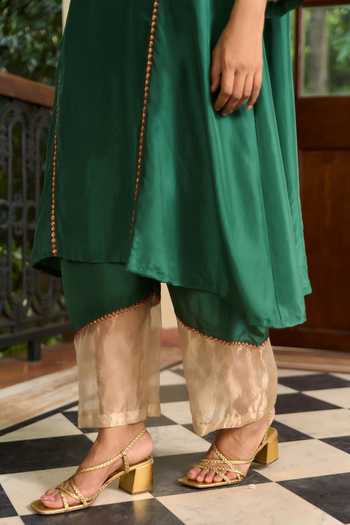 TA’Assur_Green Silk Round Neck, Yes Hand Embroidered Kurta Set _Online_at_Aza_Fashions