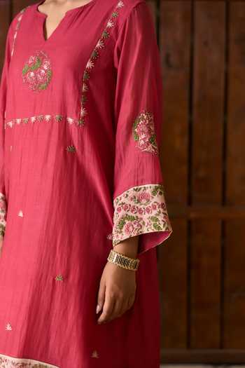 TA’Assur_Pink Chanderi Split V-neck Embroidered Kurta Set _Online_at_Aza_Fashions