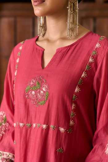 Buy_TA’Assur_Pink Chanderi Split V-neck Embroidered Kurta Set _Online_at_Aza_Fashions