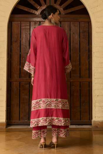 Shop_TA’Assur_Pink Chanderi Split V-neck Embroidered Kurta Set _at_Aza_Fashions